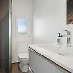 Cozy Summer House In Fons With Sea View