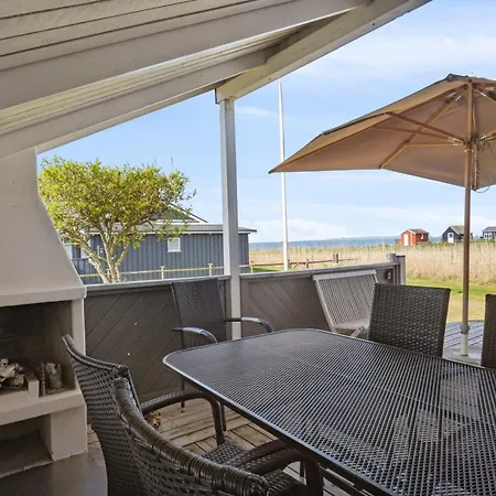 Cozy Summer House In Fons With Sea View Dom wakacyjny