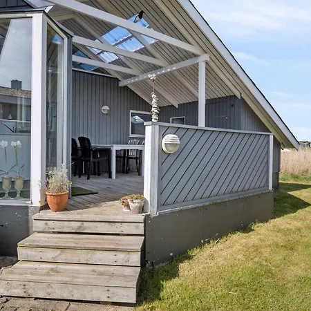 Holiday home Cozy Summer House In Fons With Sea View *