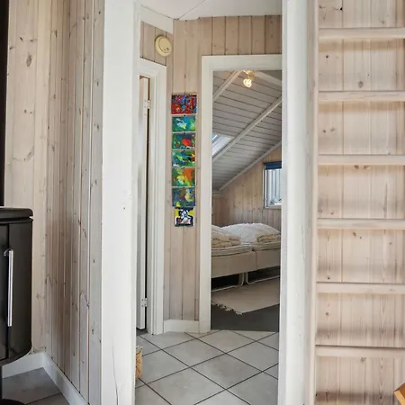 Cozy Summer House In Fons With Sea View Holiday home *