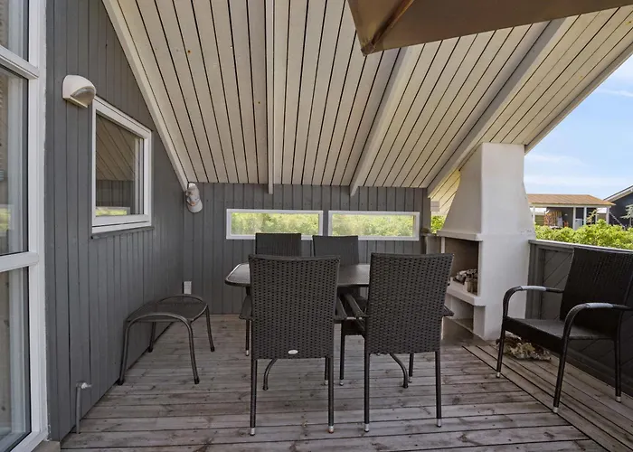 Cozy Summer House In Fons With Sea View Ferienhaus *