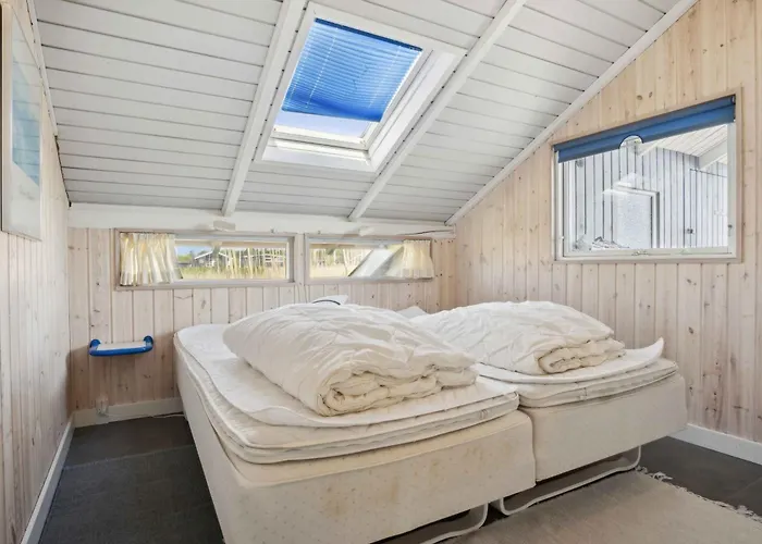 Cozy Summer House In Fons With Sea View Ferienhaus