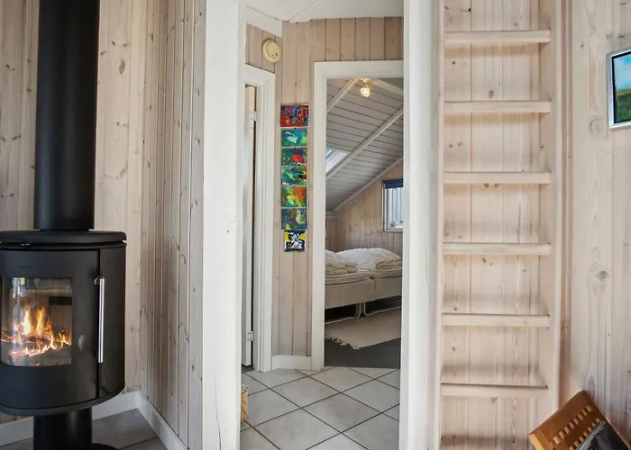 Cozy Summer House In Fons With Sea View Ferienhaus *